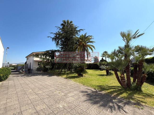Casa in vendita a Brusciano, Campania