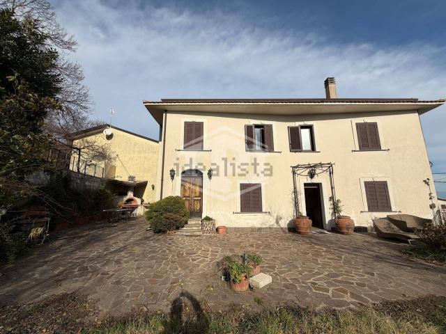 Casa in vendita a Roccamonfina, Campania
