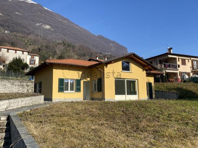 Casa in vendita a Tremezzina, Lombardia