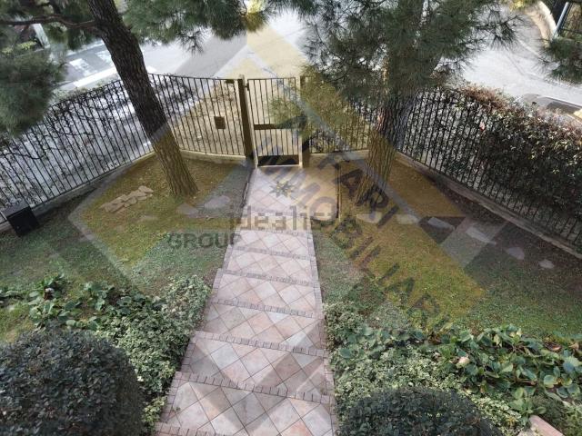 Casa in vendita a Vanzago, Lombardia