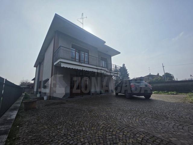 Casa in vendita a Mezzana, Somma Lombardo