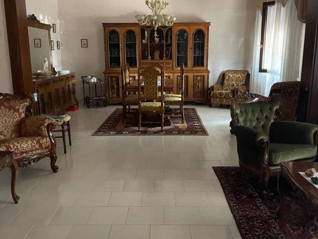 Casa in vendita a Fenil del Turco, Rovigo