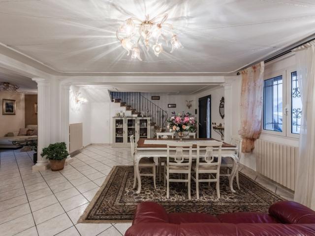 Casa in vendita a Re, Reggio Emilia