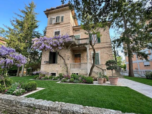 Casa in vendita a Santa Croce, Marche