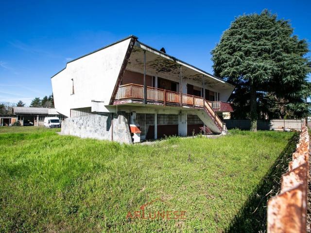 Casa in vendita a Inveruno, Lombardia