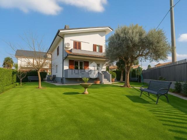 Casa in vendita a Zona Omogenea Milano Nord, Paderno Dugnano