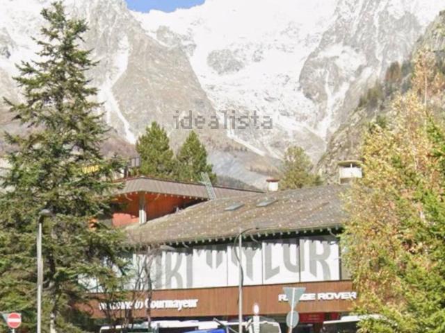 Casa in vendita a Larzey, Courmayeur