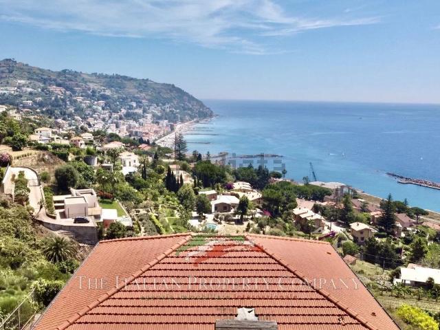 Casa in vendita a Ospedaletti, Liguria