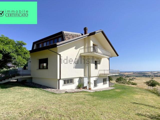 Casa in vendita a Croce, Monte Colombo