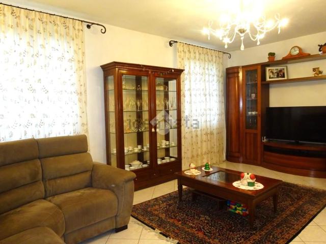 Casa in vendita a Ferrara, Reggio Emilia