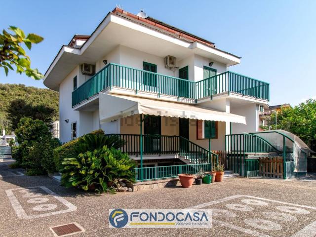 Casa in vendita a Serroni, Olevano Sul Tusciano