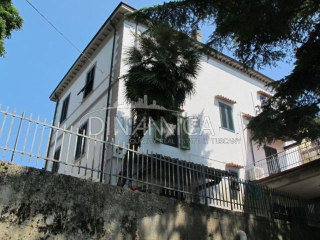 Casa in vendita a Fauglia, Toscana