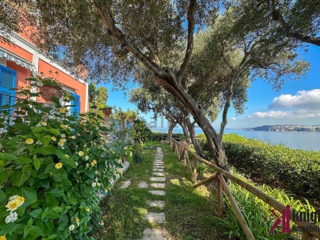 Casa in vendita a Corricella, Procida