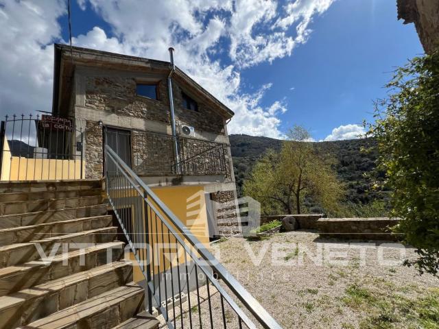 Casa in vendita a Serramezzana, Campania