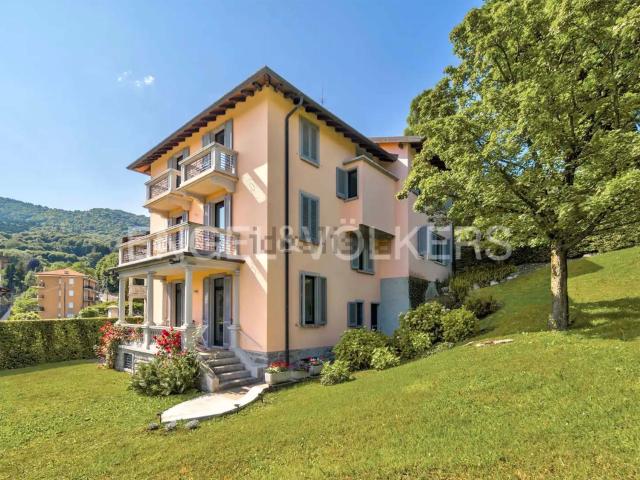Casa in vendita a Sormano, Lombardia