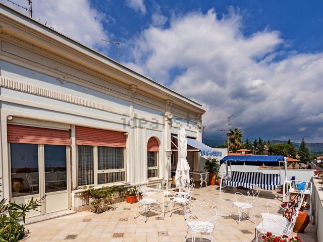 Casa in vendita a Trecastagni, Catania