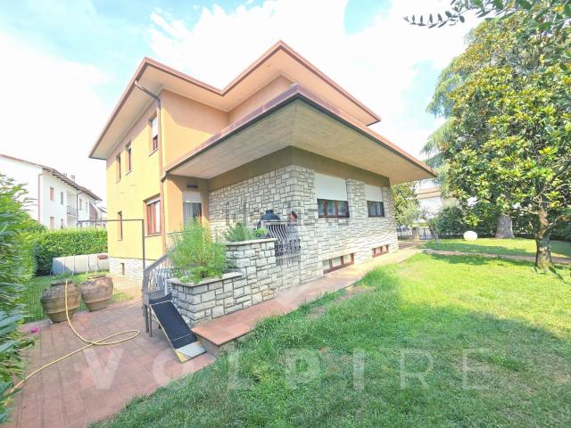 Casa in vendita a Assisi, Umbria