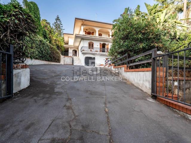 Casa in vendita a Fasano, Gravina Di Catania