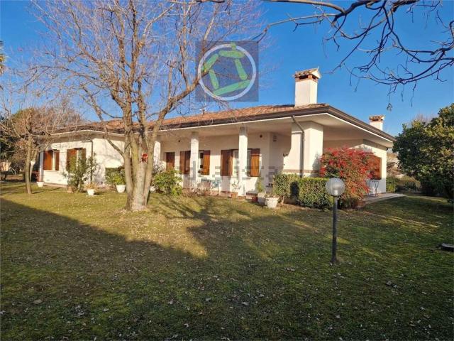 Casa in vendita a Cordenons, Friuli-Venezia Giulia