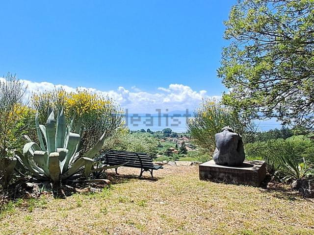 Casa in vendita a Passignano Sul Trasimeno, Umbria