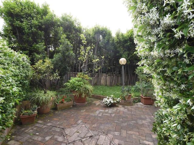 Casa in vendita a Fratte, Salerno