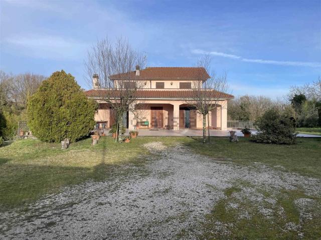 Casa in vendita a Montefiascone, Lazio