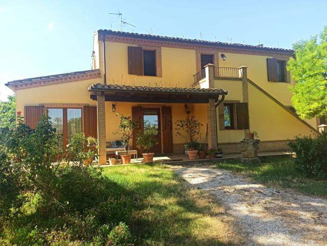 Casa in vendita a Marche, Macerata