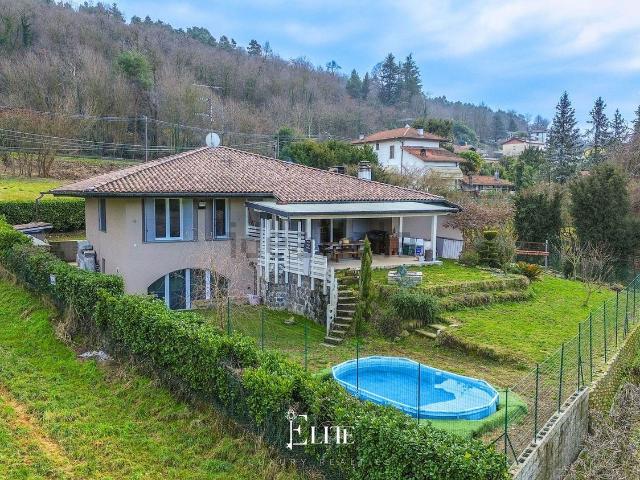 Casa in vendita a Vergiate, Lombardia