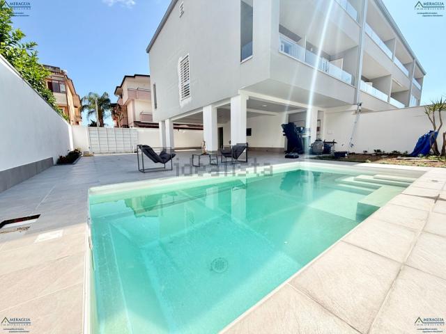 Casa in vendita a Lusciano, Campania
