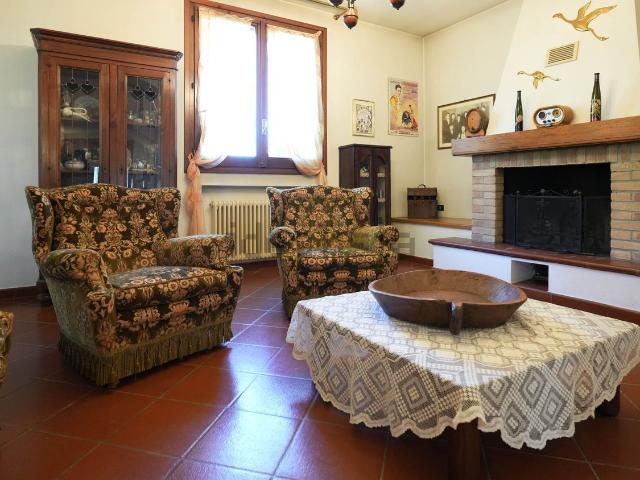 Casa in vendita a Mancasale, Re