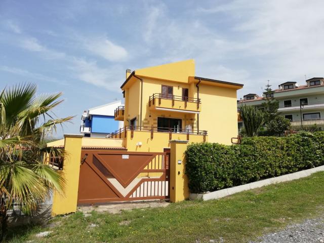 Casa in vendita a Calabria, Cosenza