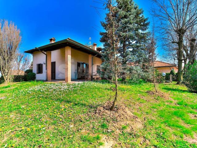 Casa in vendita a Ronco Briantino, Lombardia
