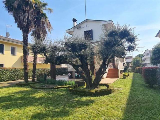 Casa in vendita a Padova, Guizza