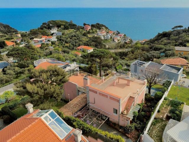 Casa in vendita a Celle Ligure, Liguria