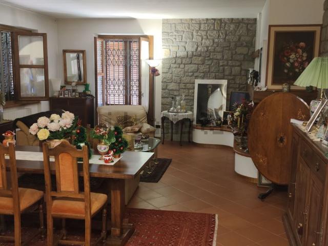 Casa in vendita a Ponte a Poppi, Poppi