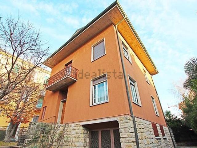 Casa in vendita a Santa Grata, Bergamo