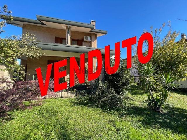 Casa in vendita a Cascina Biscia, Cesate