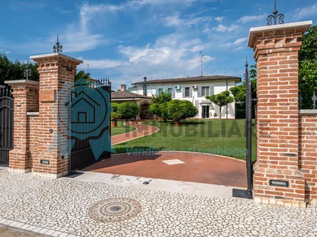 Casa in vendita a Bondeno Di Gonzaga, Lombardia