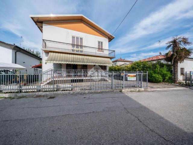 Casa in vendita a Suzzara, Mantova