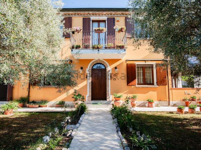 Casa in vendita a Verucchio, Rimini