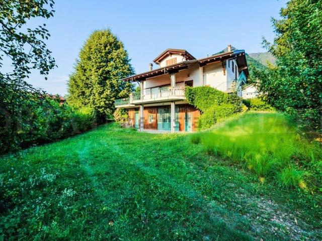 Casa in vendita a Brolo, Piemonte