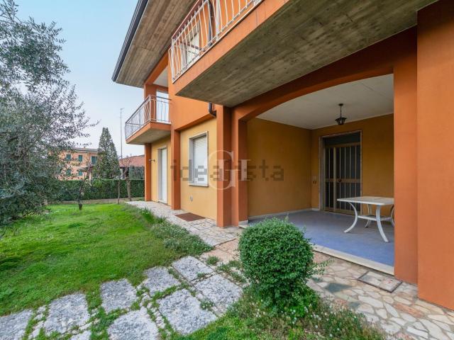 Casa in vendita a Desenzano Del Garda, Lombardia