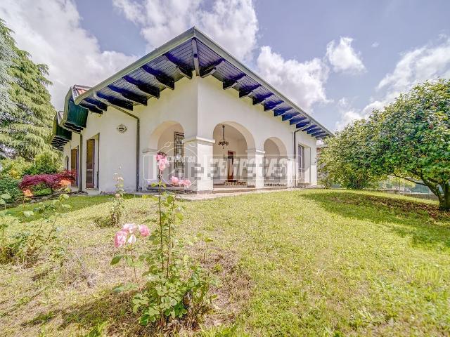 Casa in vendita a Bergoro, Fagnano Olona