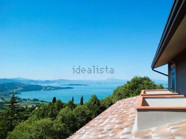 Casa in vendita a Passignano Sul Trasimeno, Umbria