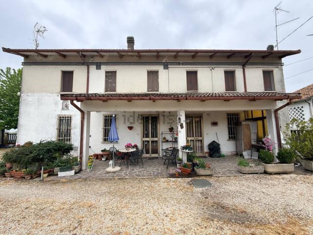 Casa in vendita a Poggio Rusco, Mantova