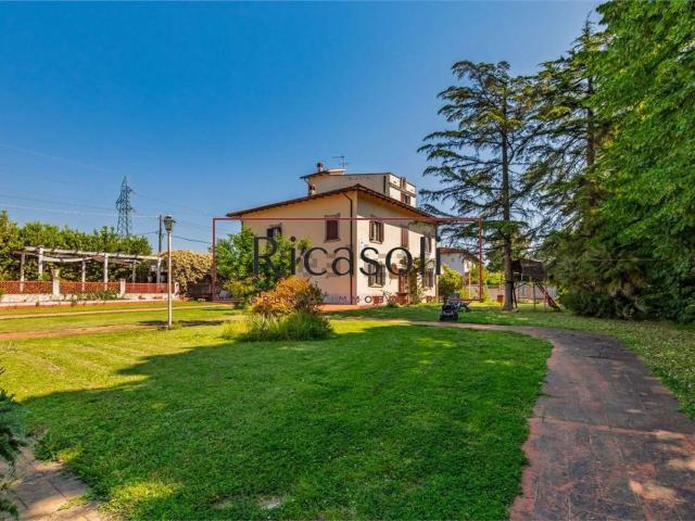 Casa in vendita a Bientina, Toscana