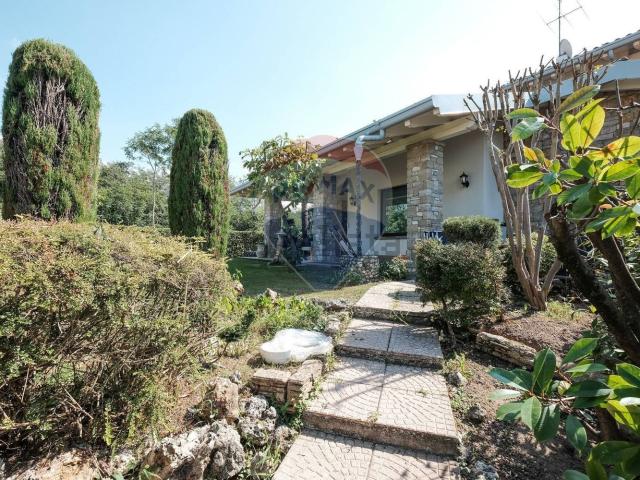 Casa in vendita a Carobbio Degli Angeli, Lombardia