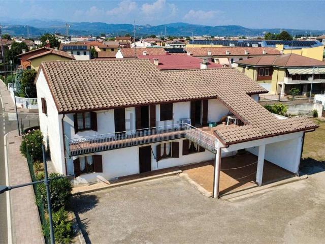 Casa in vendita a Belfiore, Veneto
