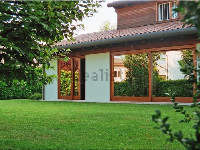 Casa in vendita a Morgano, Badoere