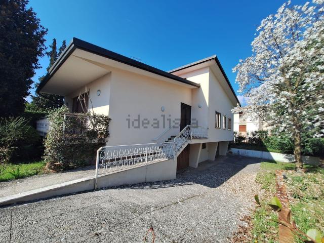 Casa in vendita a Zanè, Veneto